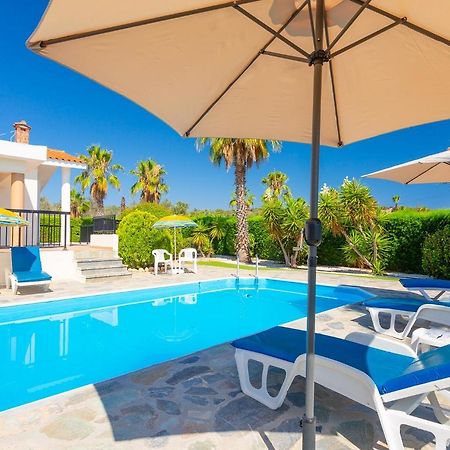 Villa Chrystalla Neo Chorio Bagian luar foto