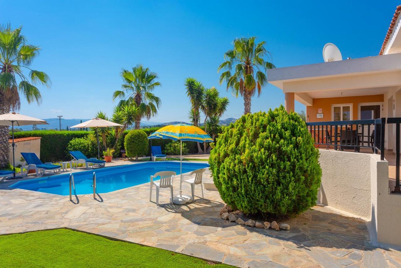 Villa Chrystalla Neo Chorio Bagian luar foto