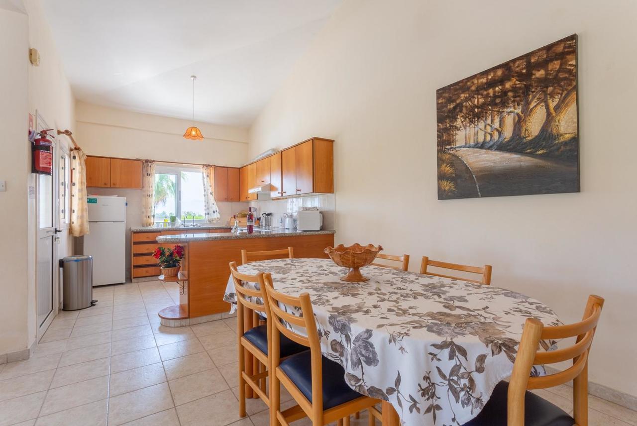 Villa Chrystalla Neo Chorio Bagian luar foto